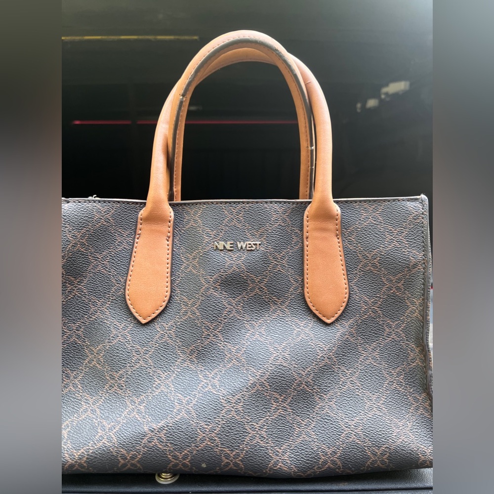 NINE WEST CAITLYN SATCHEL